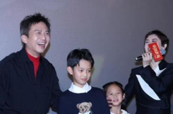 邓超儿子等等长得好帅,邓超之子等等，颜值爆表，成为新一代国民男神
