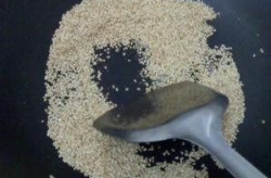 五香芝麻盐的制作方法窍门视频简单,香气四溢，简单易学